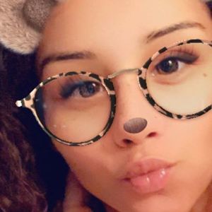 Meet your Posher, Jasmine